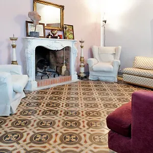 Cavour33 3* Massa (Tuscany)