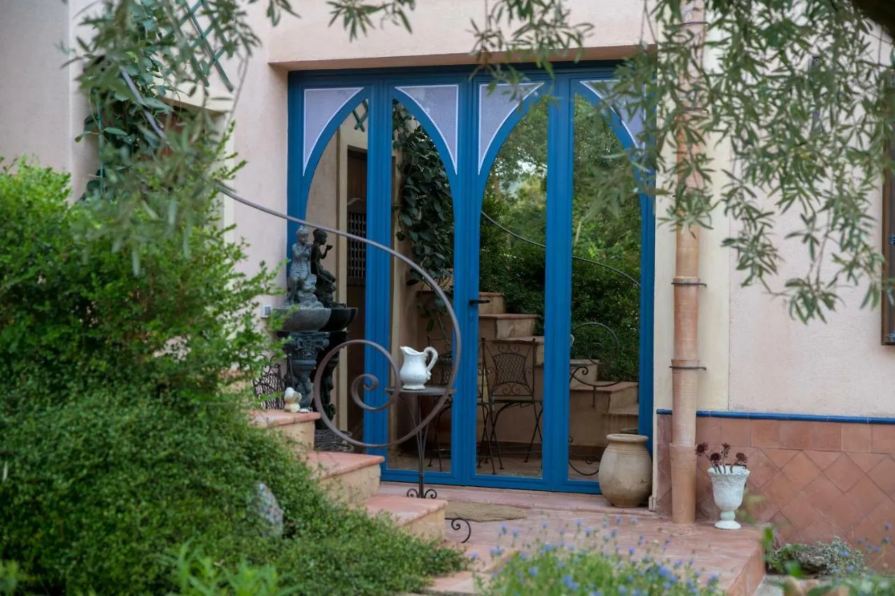 Villarose Castelbuono  Gasthuis